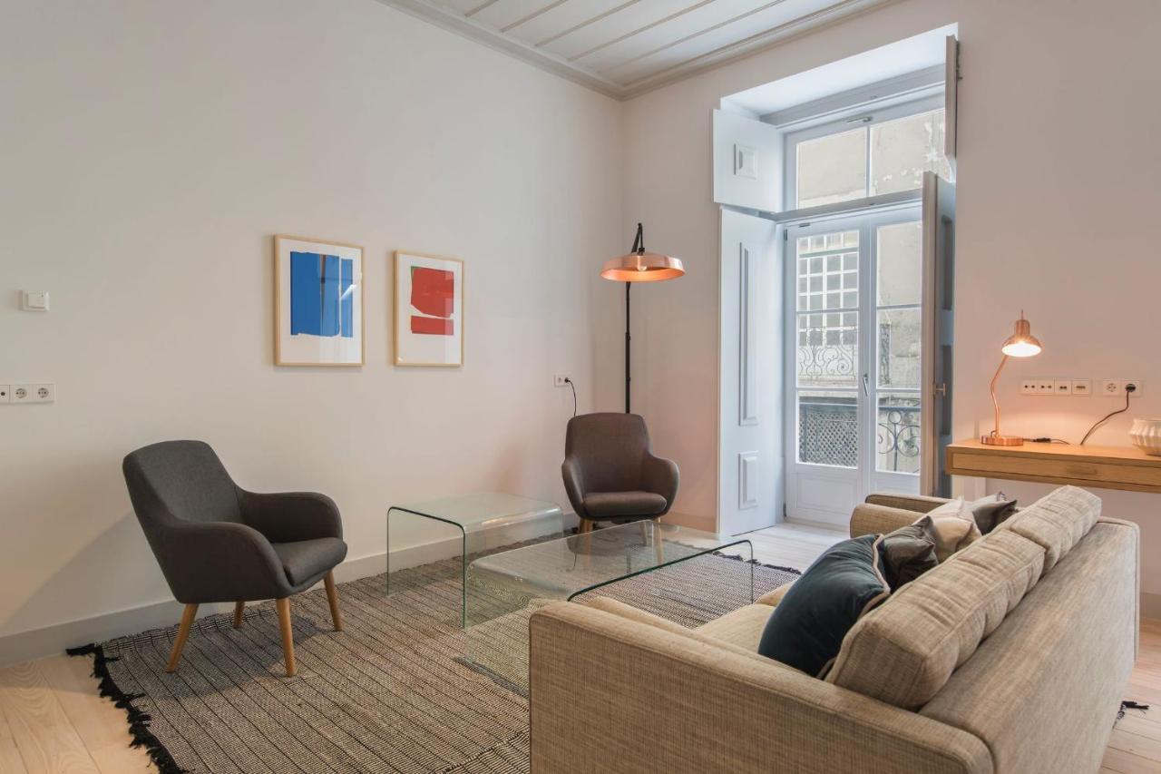 Lovelystay - Charming 3 Bedroom Wonder Downtown Apartment Lisbon